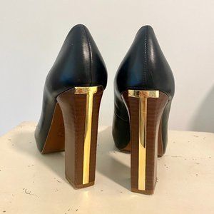 Tory Burch Leather Pumps
